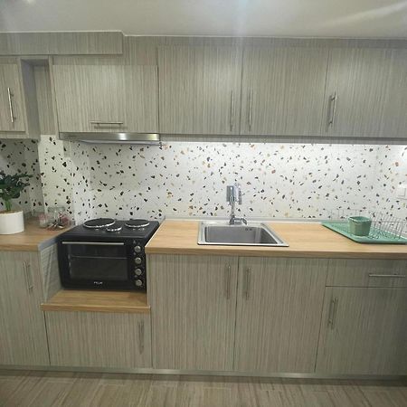 Trainstation Apartment In سالونيك المظهر الخارجي الصورة